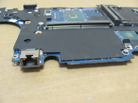 номер0985-3 материнська плата Mainboard Материнка Основна плата Системна плата Плата системи Laptop motherboard мамка ноутбучна плата SR2FU i7-6820HQ AAPA0 LA-C541P для Dell Precision 7510 P53F оригінал Продаж