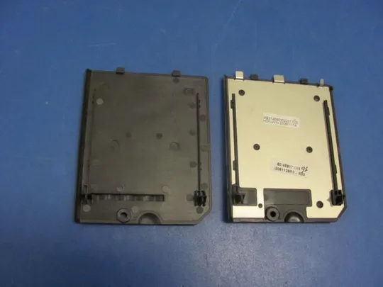 Купити 75-41 Сервісна кришка 60.4E617.003 для Lenovo R60 R60e в хорошому стані