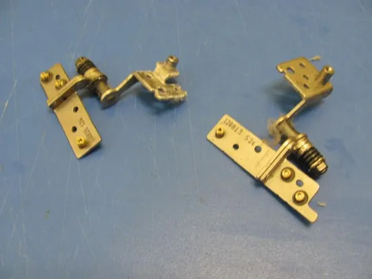 №100-3 петлі кріплення матриці для SAMSUNG NP700G7C NP700G7A 700G оригінал Продаж