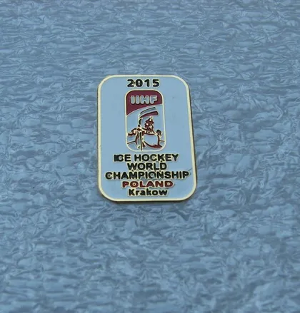 фото, значок хоккей  Чемпионат Мира Краков Польша 2015 участник - сборная Украины