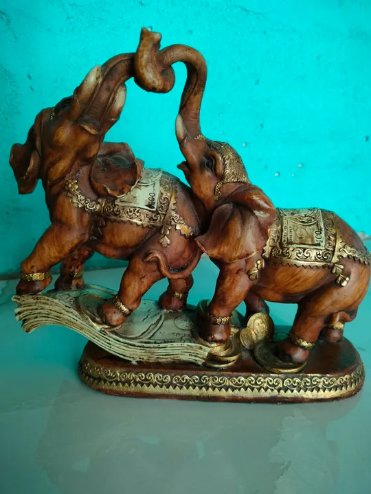 Купити Статуетка