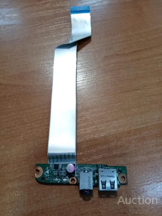 HP 15-n026sr плата usb da0u83tb6e0 звуковой выход на шлейфе Ціна