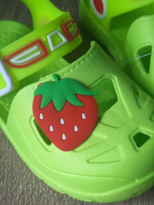 Купити Босоніжки дитячі