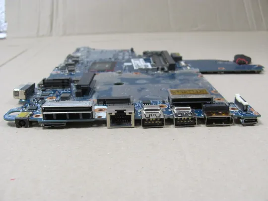 419-10 материнська плата  916833-601 6050A2860101  i5-7200U   для  HP ProBook 640 G3, 650 G3  оригінал Де купити
