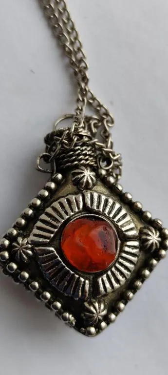 Винтажная подвеска ароматница флакон для духов 2 натуральных камня 20 век vs743 Ціна