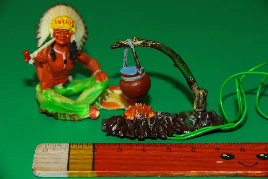 вогонь вогнище з казаном  № 7374 ELASTOLIN 70мм ФРГ Продаж