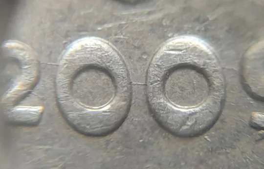 (4748) 50 копійок 2009 викрошка + розкол у році карбування на аверсі (50 копеек 2009 брак) Продаж