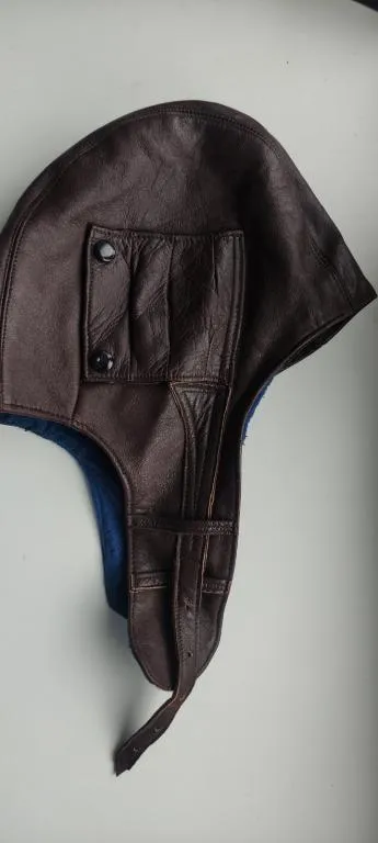 Подлинный шлем или подшлемник летчика небольшой размер не использовался,интересный sn357. Продаж