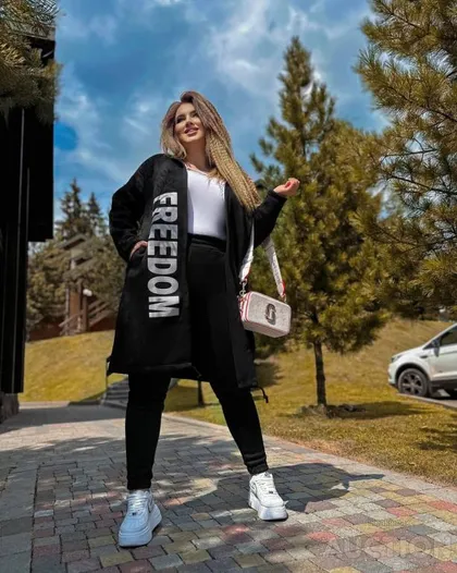 фото, Жіночий костюм-двійка колір чорний