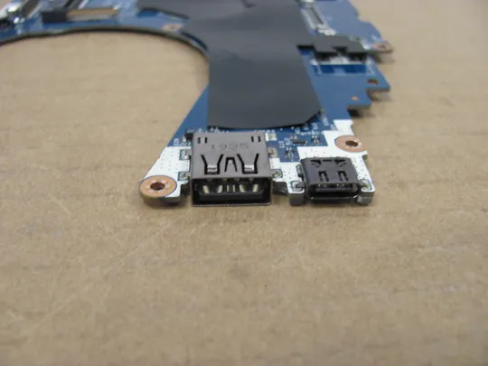 863-5 материнська плата FDW50 LA-J381P SRGKY i5-10210U  для Dell Latitude 5510  оригінал Характеристики