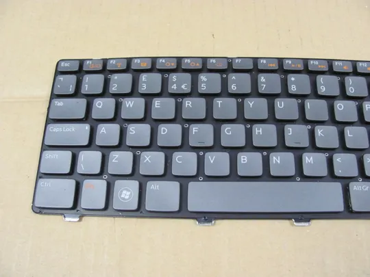 722-6 клавіатура робоча з підсвіткою AEGM7E00020 087G72  для Dell XPS 17 L702x оригінал З аукціону