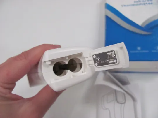 Інфрачервоний термометр Bblove Fast Measurement Fever Warning Aet-r1b1  (8) Інтернет-аукціон