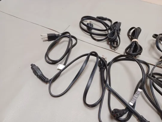 Купити 0575 МЕГА ЛОТ мережеві кабеля