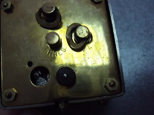 Настольные часы будильник размер 5,6 х 5 см (№167) Недорого