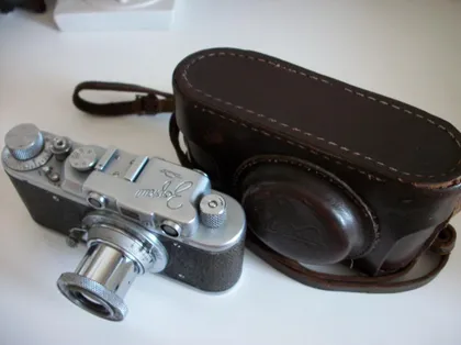 фото, Фотоаппарат Зоркий-1, первый, объектив Индустар-22. [Футляр]