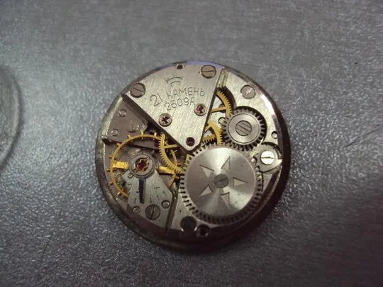 Наручные часы Pierre Lourin 21 камень №9620 Характеристики