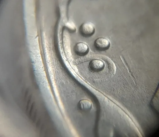 (6914) 50 копійок 2013 різновид браку "ПІДКОВА" у 6 гроні на реверсі (50 копеек 2013 подкова) Ціна