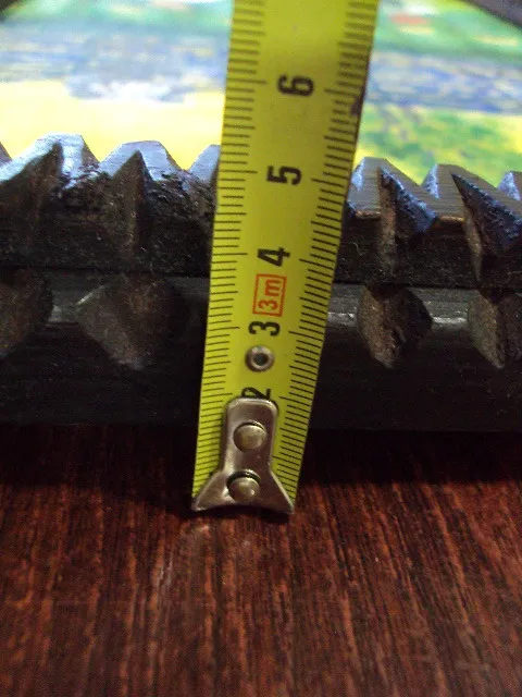 Картина сельский пейзаж жанровая сцена сельская жизнь пара и свиньи ДВП масло в резной раме №8 На торгах