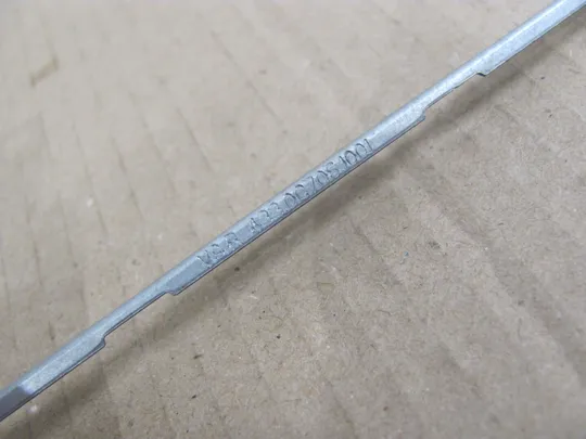 номер0213-4 кріплення з петлею права  433.0C705.1001  для HP Pavilion 17-AK 17-BS  оригінал Інтернет-аукціон