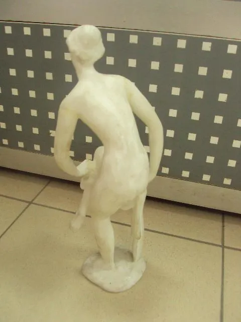 Фигура пластик ню девушка вытирает ноги №287 Інтернет-аукціон