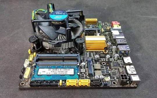 материнская плата microATX OMNI EMB-H81B-B10 / 2Gb DDR3 / mSATA / 1xPCI-E/ HDMI LGA 1150 Продаж