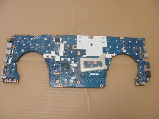 Купити номер0965-3 материнська плата Mainboard Материнка Основна плата Системна плата Плата системи Laptop motherboard мамка  ноутбучна плата APW50 LA-C381P 848221-001 SR2FU i7-6820HQ для HP Zbook 15 G3 G4 оригінал