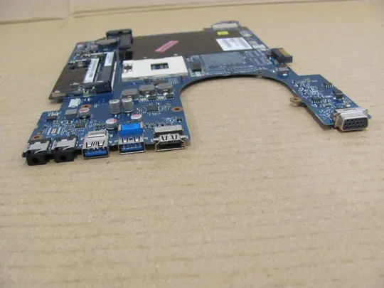 567-15 материнська плата QCL00 LA-8241P для Dell Inspiron 15R 5520 7520 Vostro 3560 оригінал в Україні