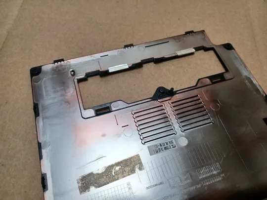 номер1077-8 сервісна кришка корпус панель доступу кришка доступу service cover 3QFH9BDJT10 для  Fujitsu Lifebook A659 A557 A555 A359  оригінал З аукціону