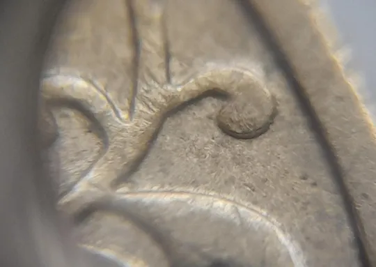 (4647) 1 гривня 2001 зминання (здвоєння) елементів зображення на реверсі (1 гривна 2001 брак) Де купити