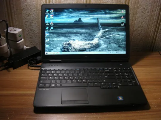 Dell Latitude E5540 Матовий 15.6&quot; LED I3-4030U 4х1.90 8ГБ/500ГБ Вебка BT Dell Робоча Батарея та Новий 90-Вт Б/Ж з США #3 Ціна