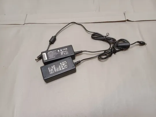 0628 адаптер живлення 12V 2 шт НІМЕЧЧИНА Ціна