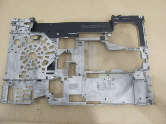 номер0301-7 середня частина корпуса 60.4KE01.024 для Lenovo Thinkpad W520 T520 оригінал Ціна