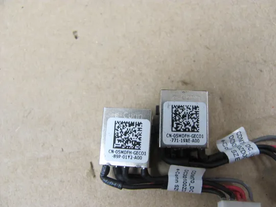 номер0638-6 роз'єм живлення 05MDFH DC30100ZD00 для  Dell Latitude E5480 E5490  Роз'єм зарядки Гніздо живлення Штекера живлення Зарядний порт Роз'єм адаптера живлення power connector оригінал Продаж