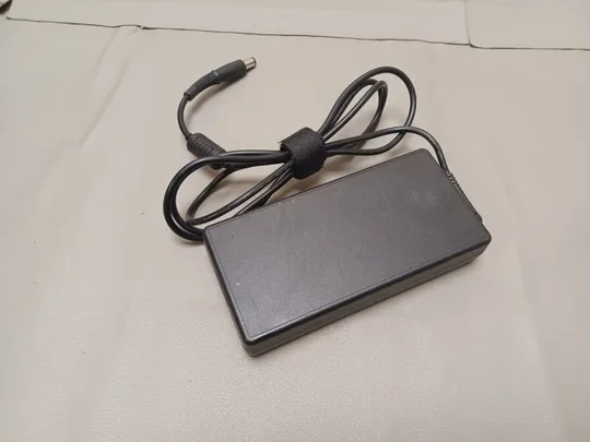 0957 адаптер живлення LITEON PA-1171-72 20V 8.5A  НІМЕЧЧИНА Продаж