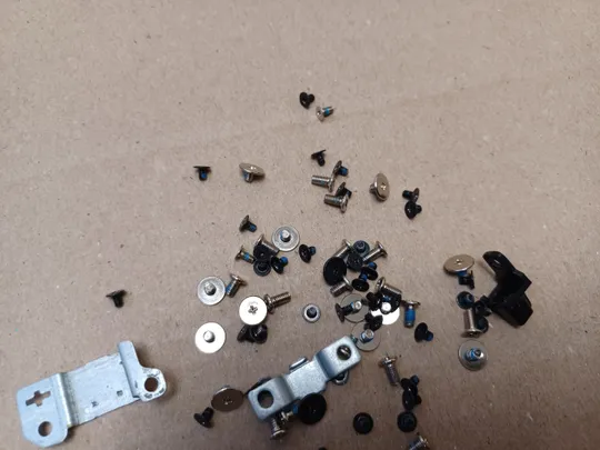 Купити номер1058-25 комплектуюче кріплення гвинти  для Dell Alienware 17 R4 R5  оригінал