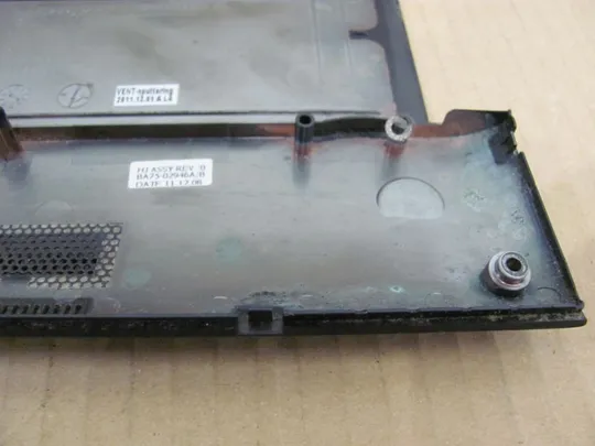 номер0326-18 Кришка дно піддон корпуса Нижний корпус (дно) для ноутбука Низ дно поддон Нижняя часть BA75-02946A для SAMSUNG NP600 NP600B5B4 оригінал в Україні