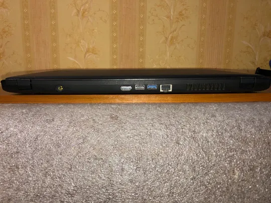 Ноутбук ACER ES1-572G N3060/4gb /HDD 500GB/ Intel HD+GF920MX Де купити