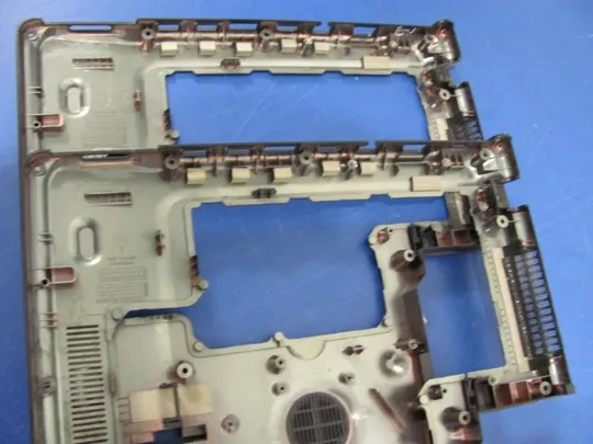 №343-1 Кришка (дно, корито, піддон) корпуса 340826400013 для MEDION P8614 оригінал Інтернет-аукціон