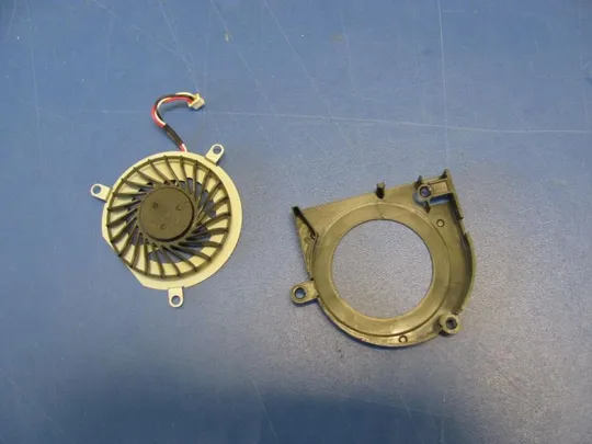 54-35 Вентилятор (кулер, FAN) 6-31-W547S-101 для TERRA (CLEVO) MOBILE 1513 1220361 оригінал Продаж