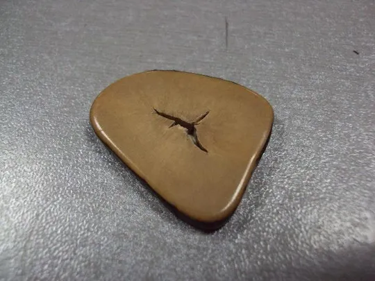 Купити Камень бусина яшма или дерево для ювелирных изделий вес 3,04 г размер 4,5 х 29 х 19 х 24,5 мм №13287