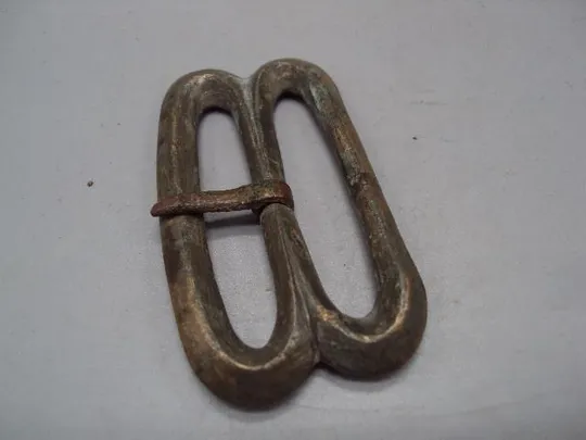 Пряжка бронза археология размер 6 х 3,3 см №14252 Де купити