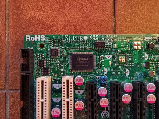 комплект Supermicro X8STE + Intel Xeon W5647 3.20MHz + 6Gb DDR3 + видеокарта Radeon HD 5450 З аукціону