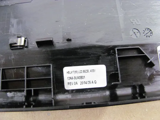 681-6 рамка матриці 0FCYPP 13N4-0UA0B01  для DELL Inspiron G7 17 7700 оригінал Де купити