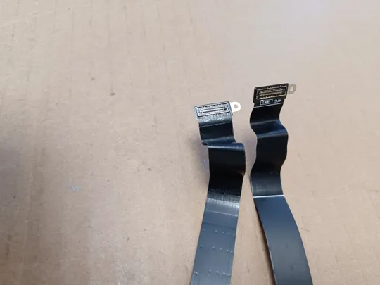 номер1052-15 шлейф WEB GDP51 LF-K412P DA30001IG10 FDQ50 LF-H822P для Dell XPS 15 9500 9510 PRECISION 5550 5560 оригінал Де купити