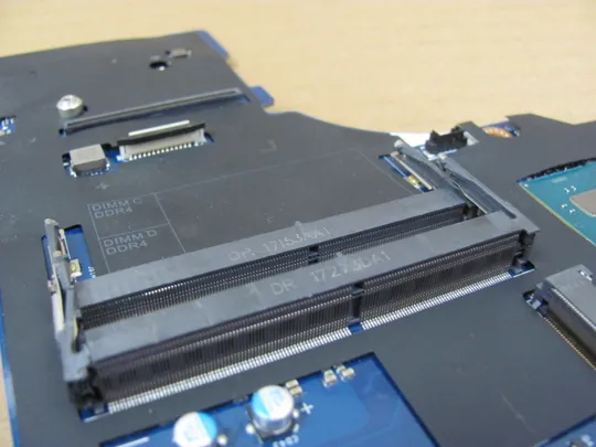 846-1 материнська плата SR32N I7-7820HQ CAP00 LA-E311P для Dell Precision 7510 7520 P53F оригінал Інтернет-аукціон