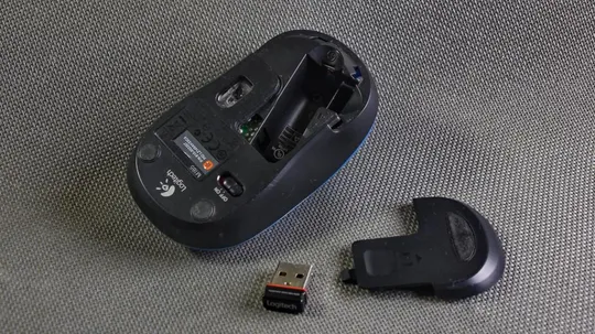 Беспроводная мышь Blue Logitech M185 с USB ресивером Вживане З аукціону