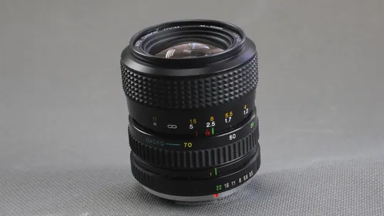 Об&#039;єктив Pentax-M зумобъектив Auto Chinon Zoom 35-70mm/3.5-4.8 Macro MC Ф52mm Вживане З аукціону