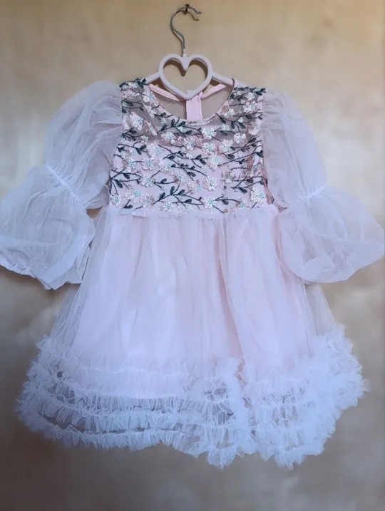 Легка та святкова фатинова сукня для дівчинки Ціна